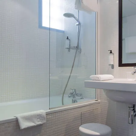 Western Rives De Paris La Defense