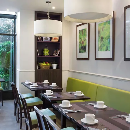 Western Rives De Paris La Defense 3*