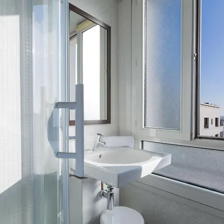 Hotel Western Rives De Paris La Defense