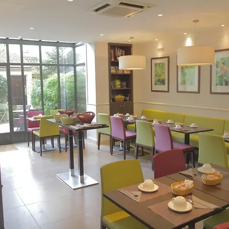 מלון Western Rives De Paris La Defense קורבוו