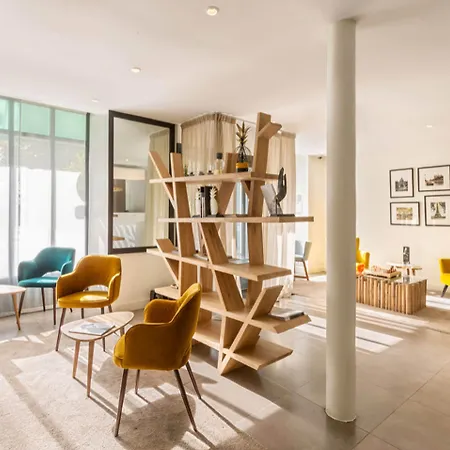 Western Rives De Paris La Defense