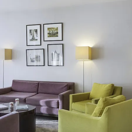 Western Rives De Paris La Defense Courbevoie