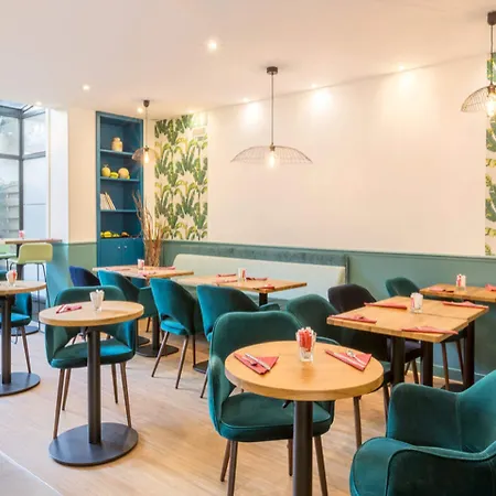 Western Rives De Paris La Defense מלון 3*