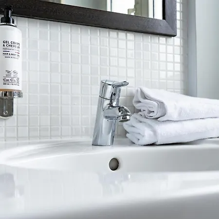 Hotel Western Rives De Paris La Defense Courbevoie