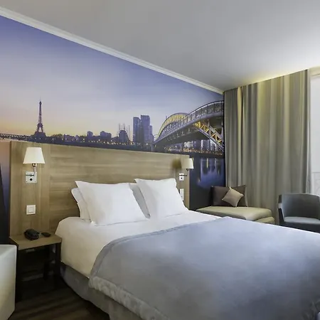 Hotel Western Rives De Paris La Defense 3*