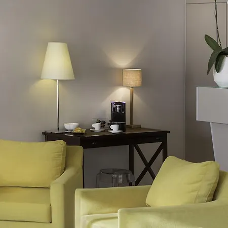 Hotel Western Rives De Paris La Defense