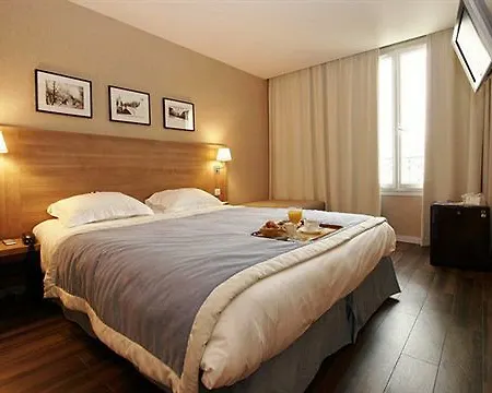 Western Rives De Paris La Defense 3*