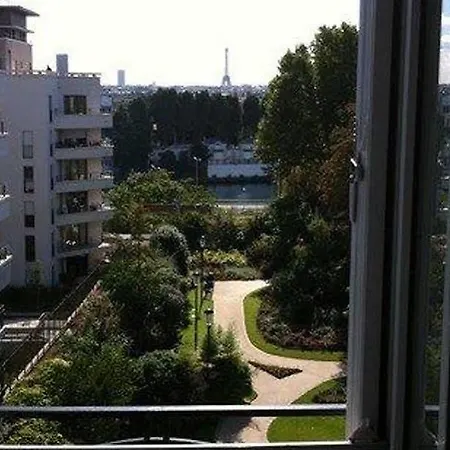 Hotel Western Rives De Paris La Defense 3*